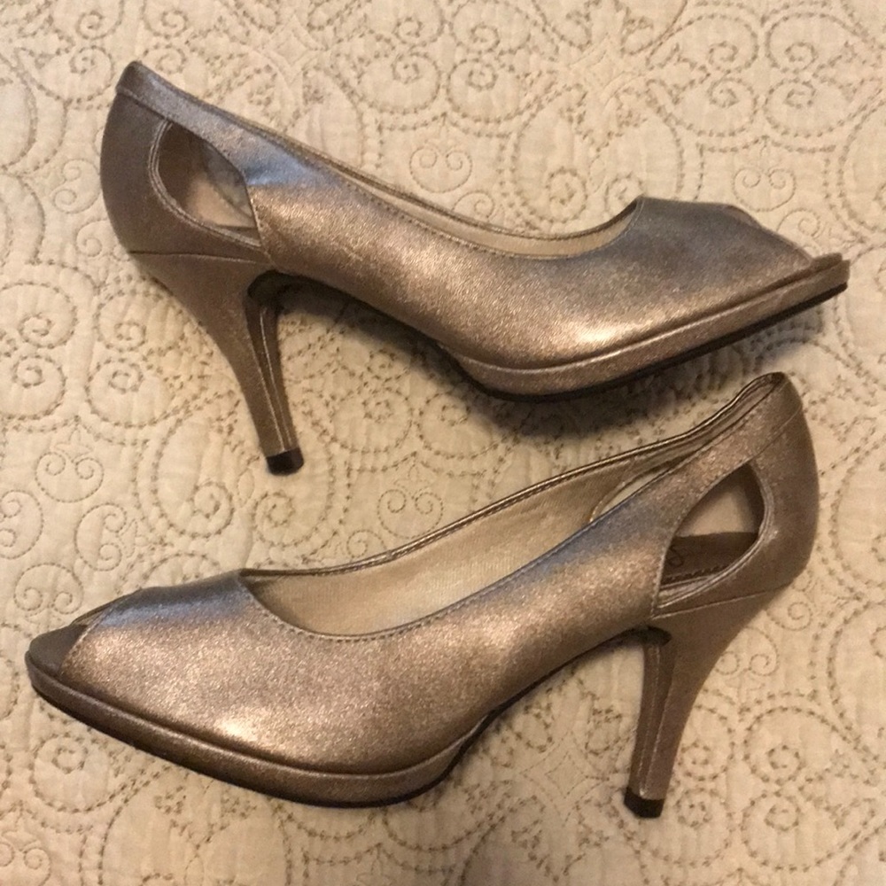 Gold heels